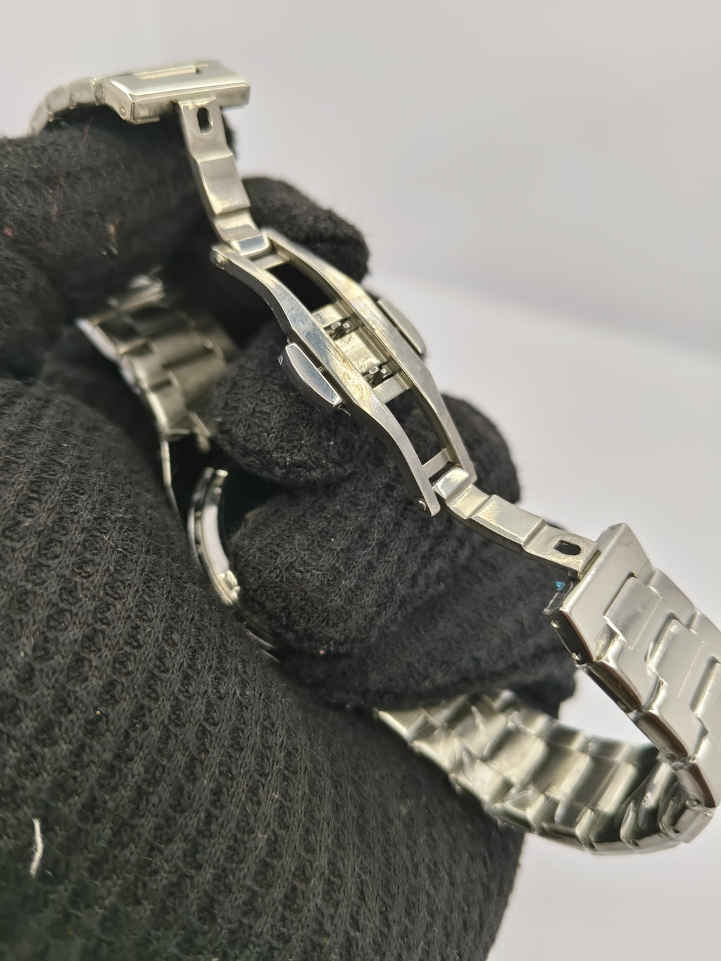 Audemars Piguet (AP) Silver Watch with Silver Dial & Date Adjust