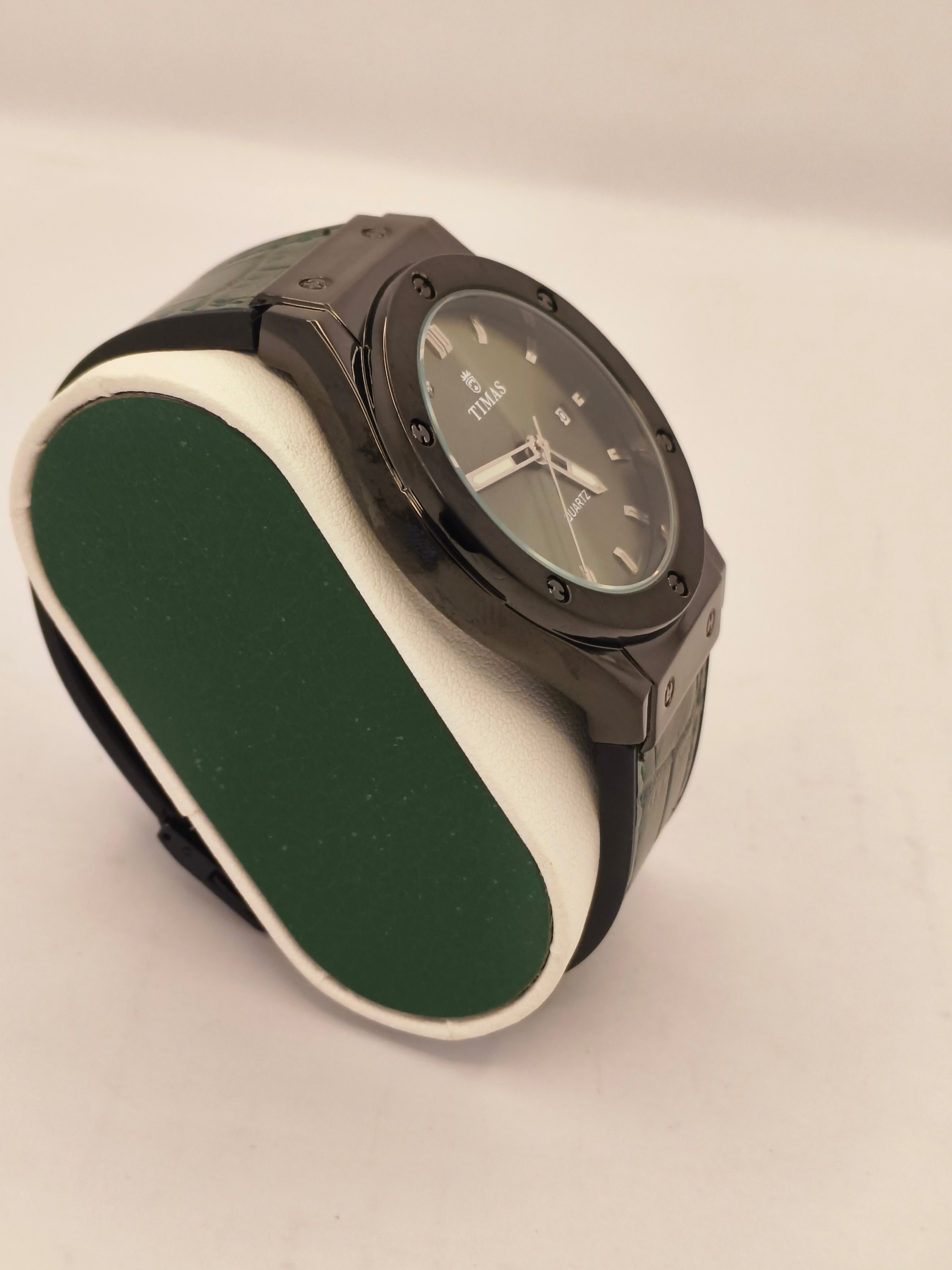 TIMAS Classic Quartz Wristwatch – Green Dial with Leather Strap