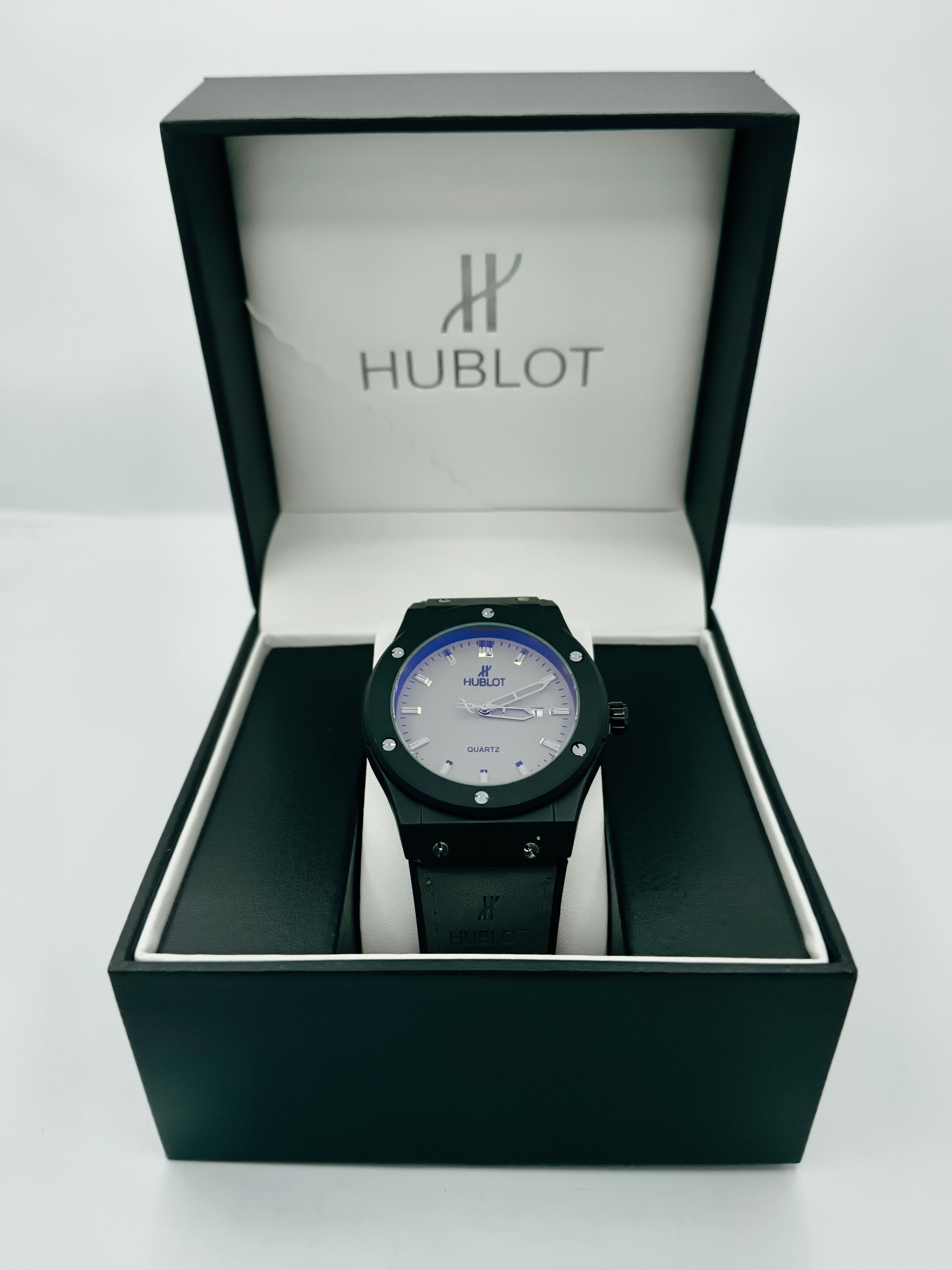 Hublot Classic Fusion Quartz – Black Edition