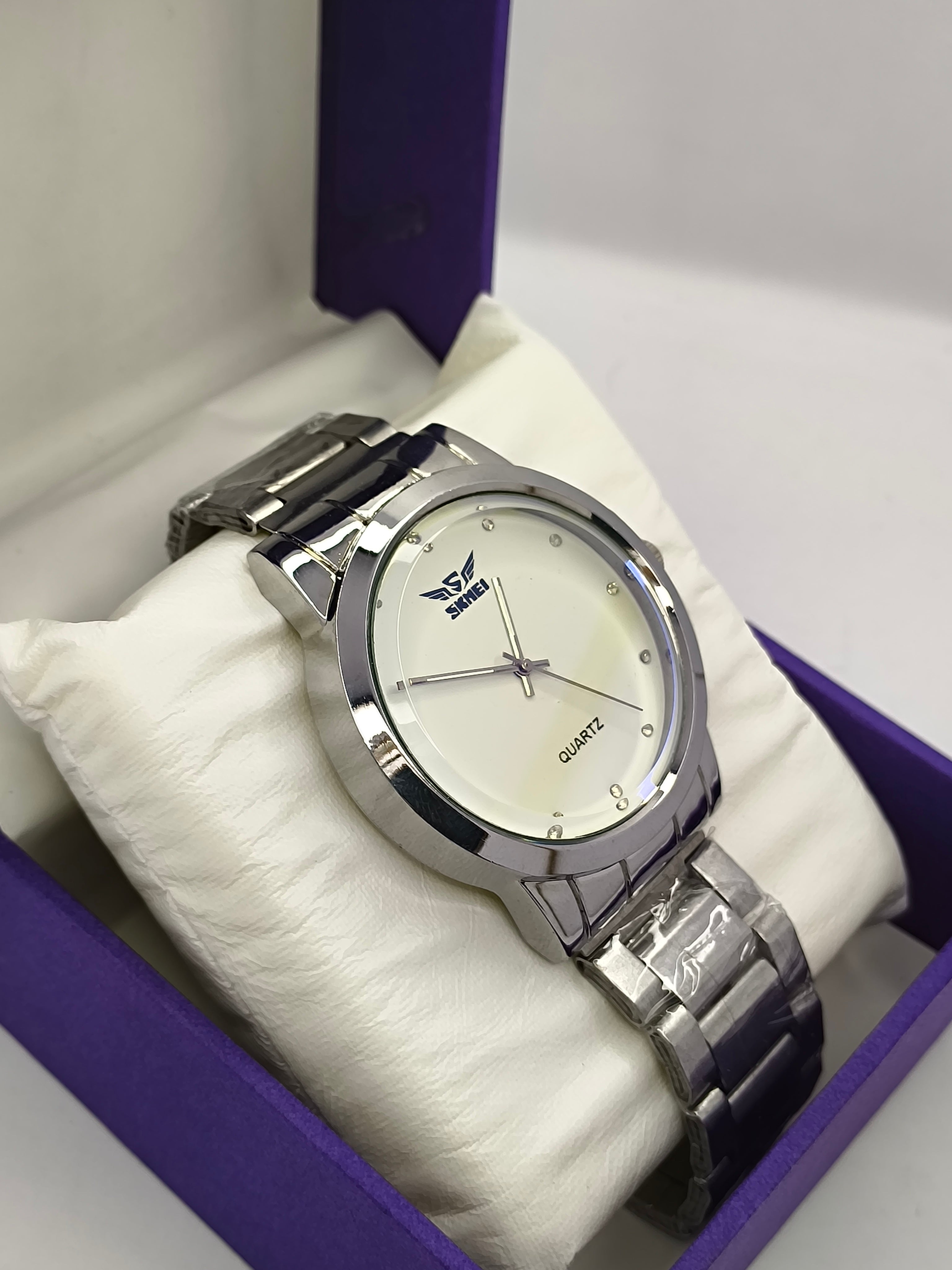 SKMEI Classic Stainless Steel Quartz Watch
