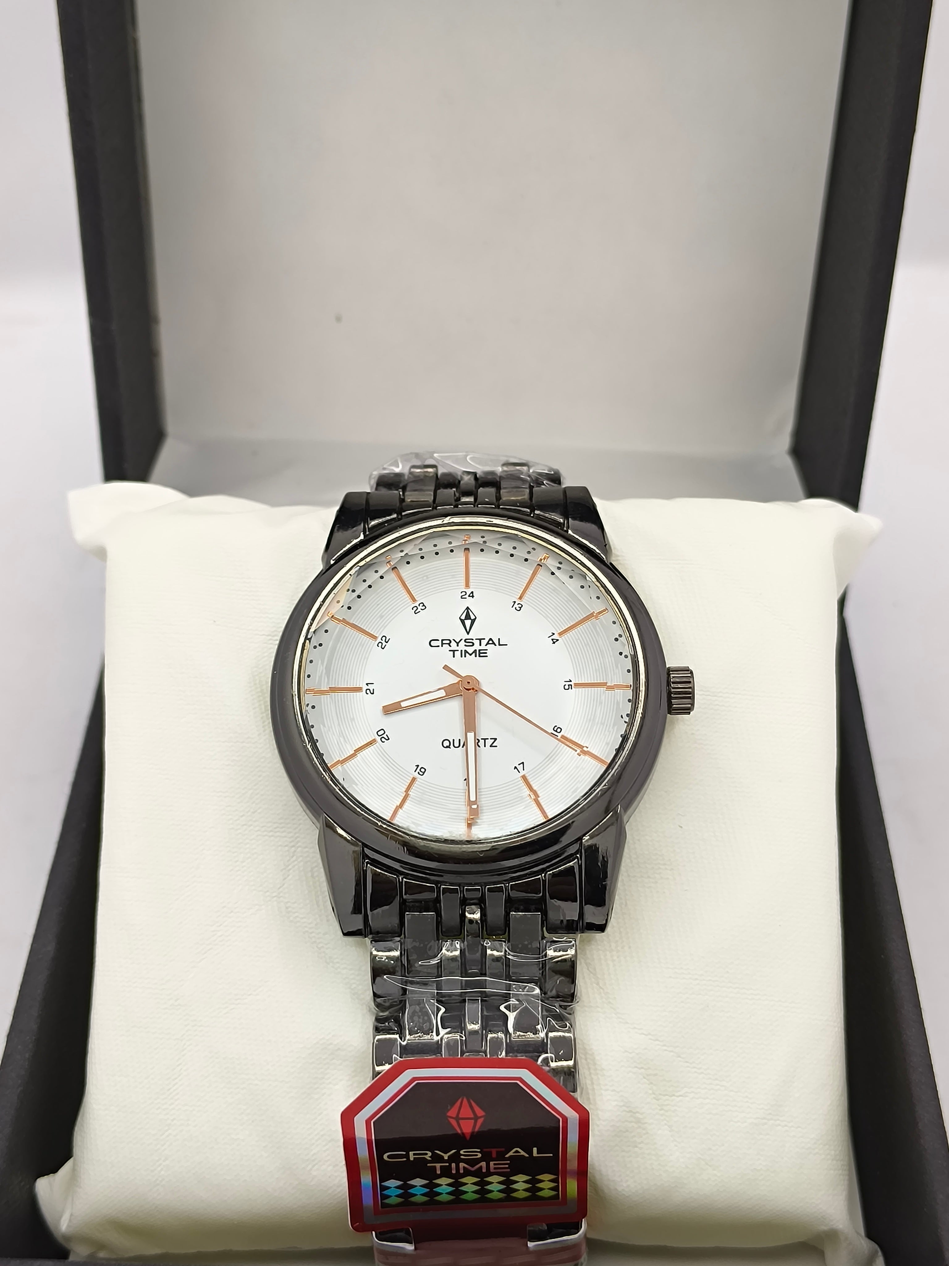 Crystal Time Quartz Men’s Watch – Silver Dial Elegance