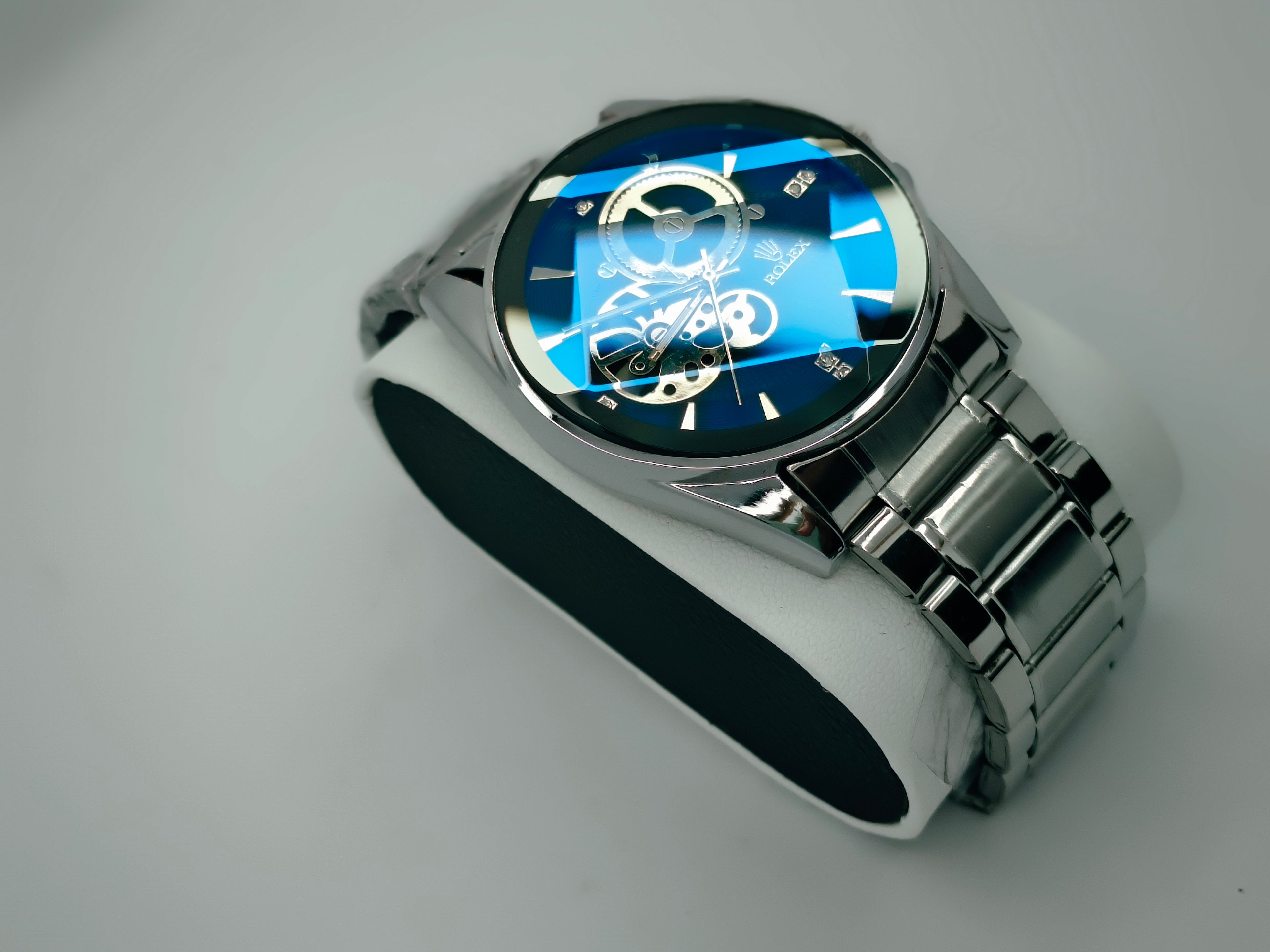 Rolex Men’s Luxury Quartz Watch – Blue Dial with Gear Design